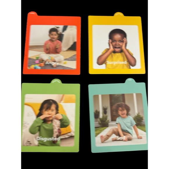 Lovevery Emotion Match Mirror & Card Set The Enthusiast Play Kit Complete Toy - Picture 13 of 15